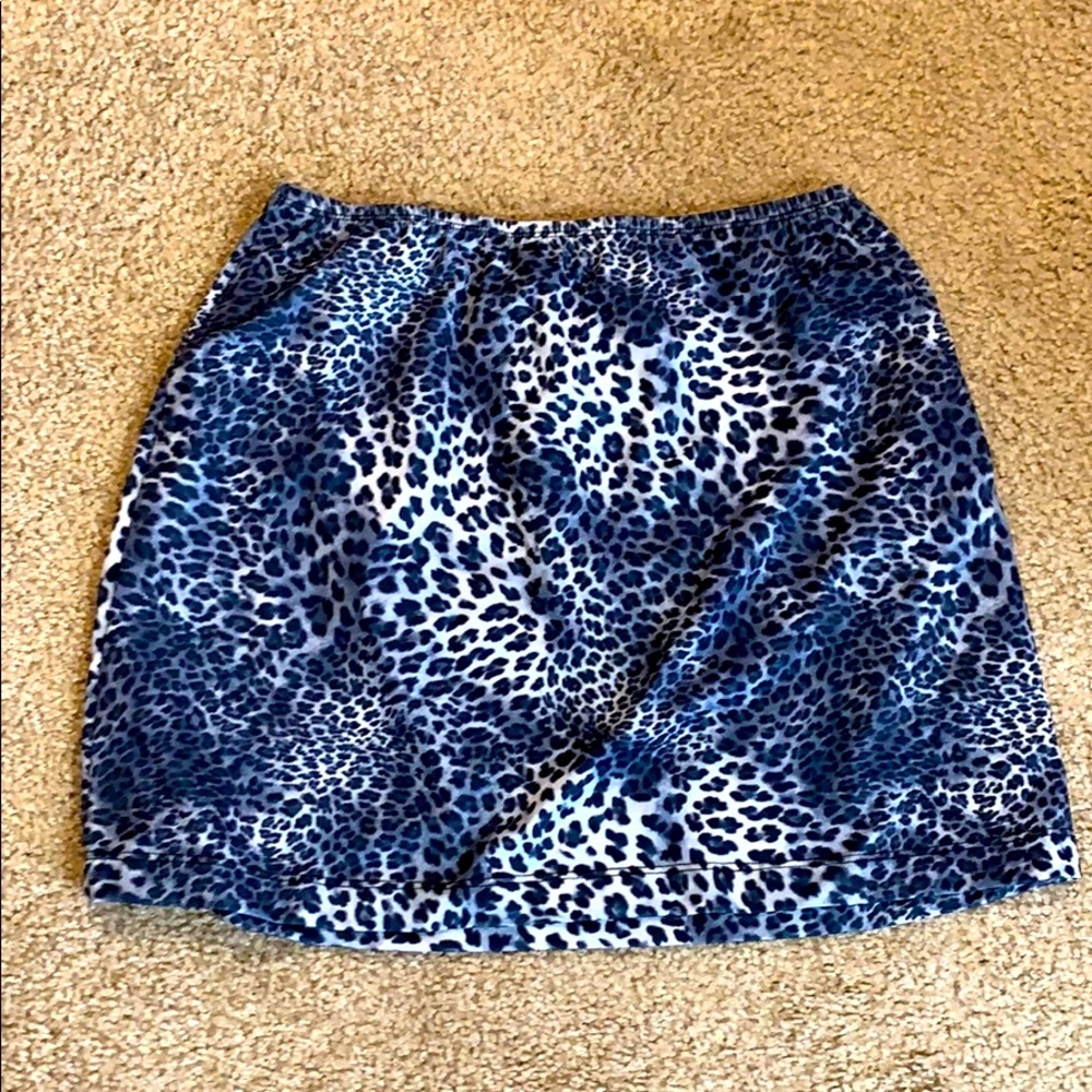 Medium no boundaries skirt